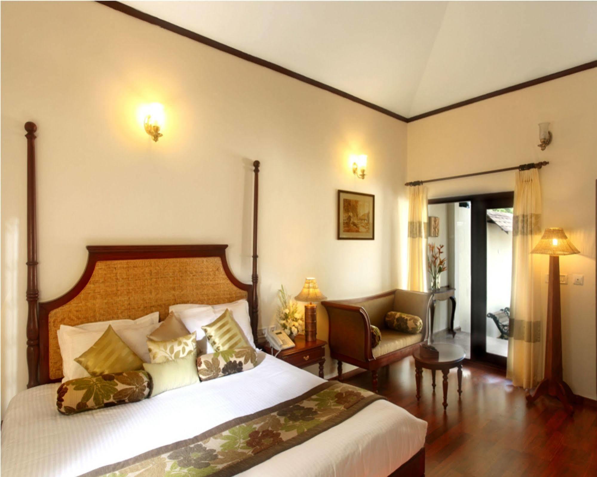 Carmelia Haven Resort Thekkady Exterior foto